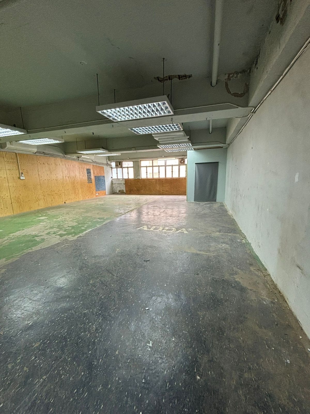生利工業中心 中層相片 1
