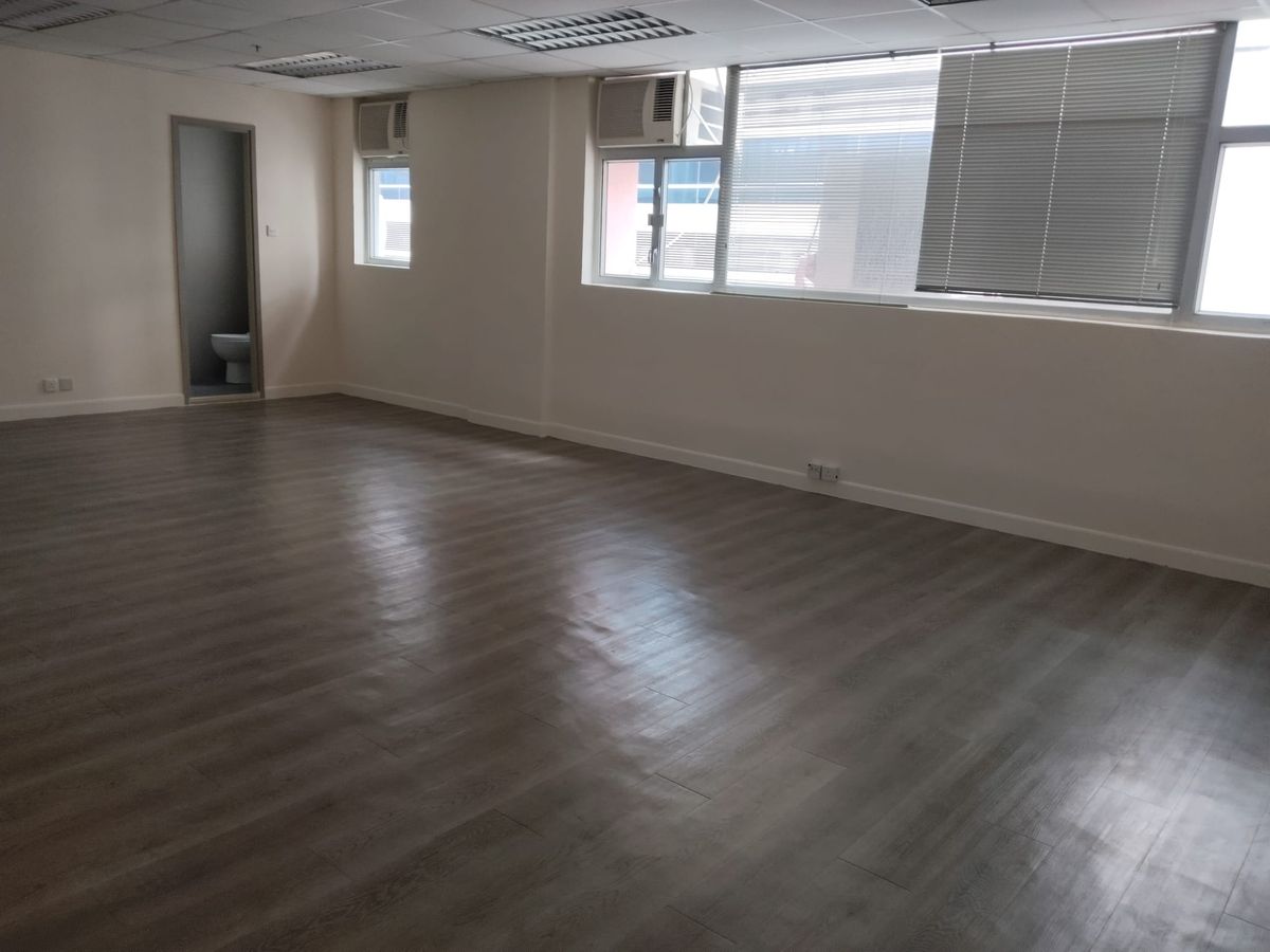 麗昌工廠大廈 中層相片 1