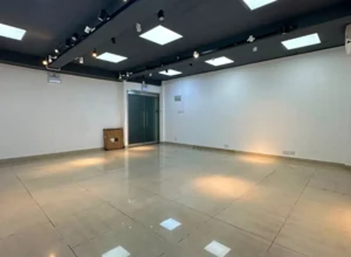 嘉名工廠大廈 高層單位相片