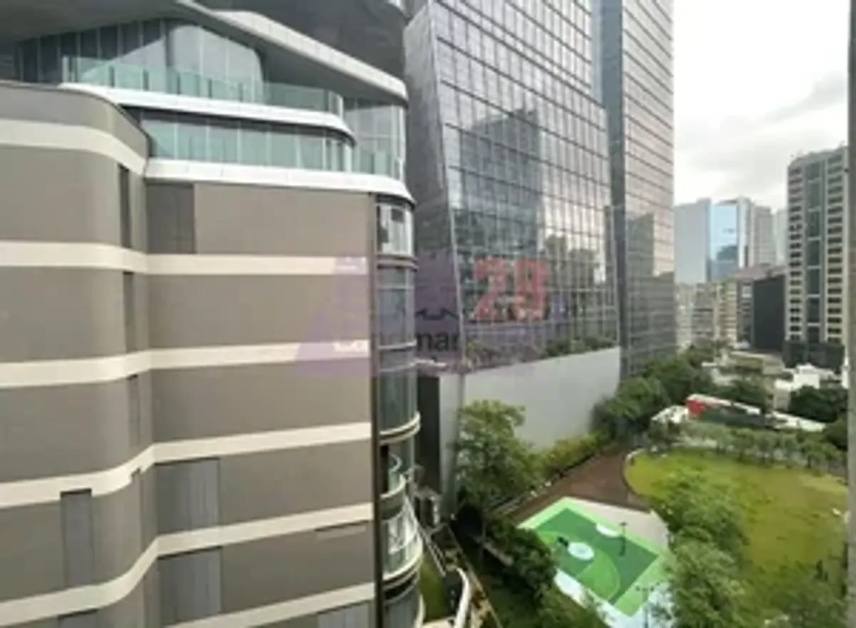華鴻工貿中心單位相片