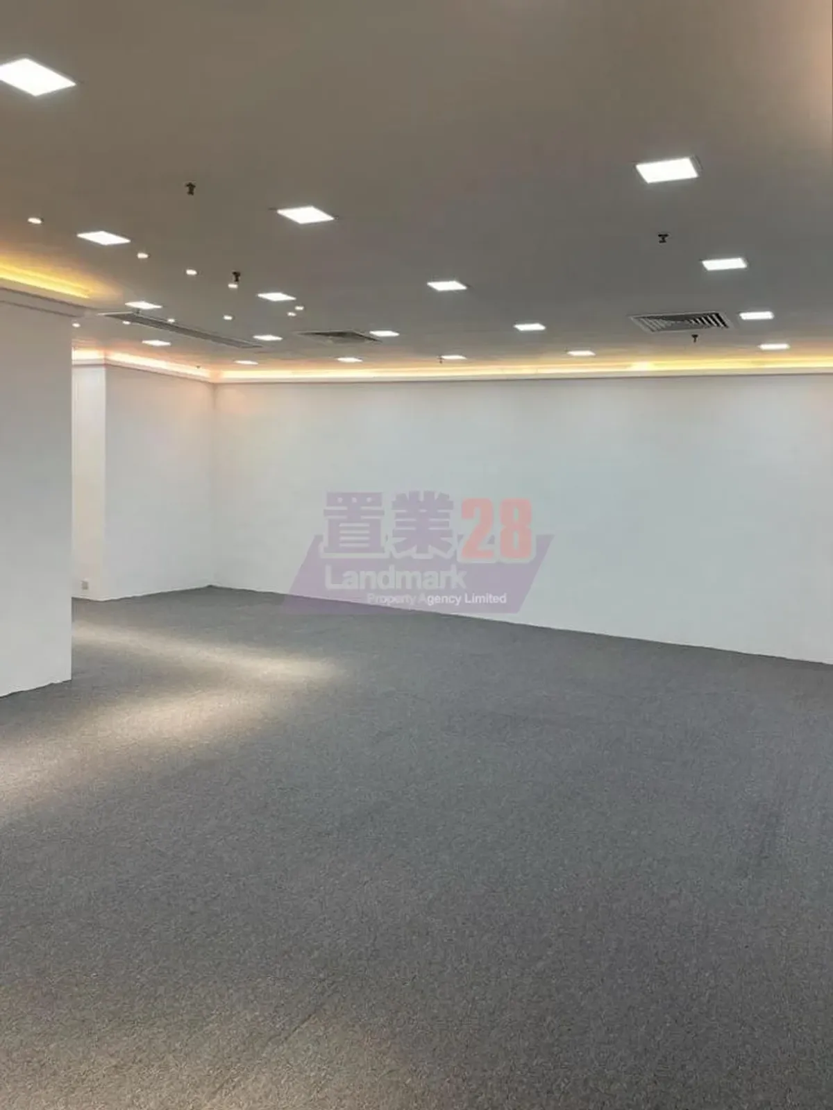 鴻貿中心相片 1
